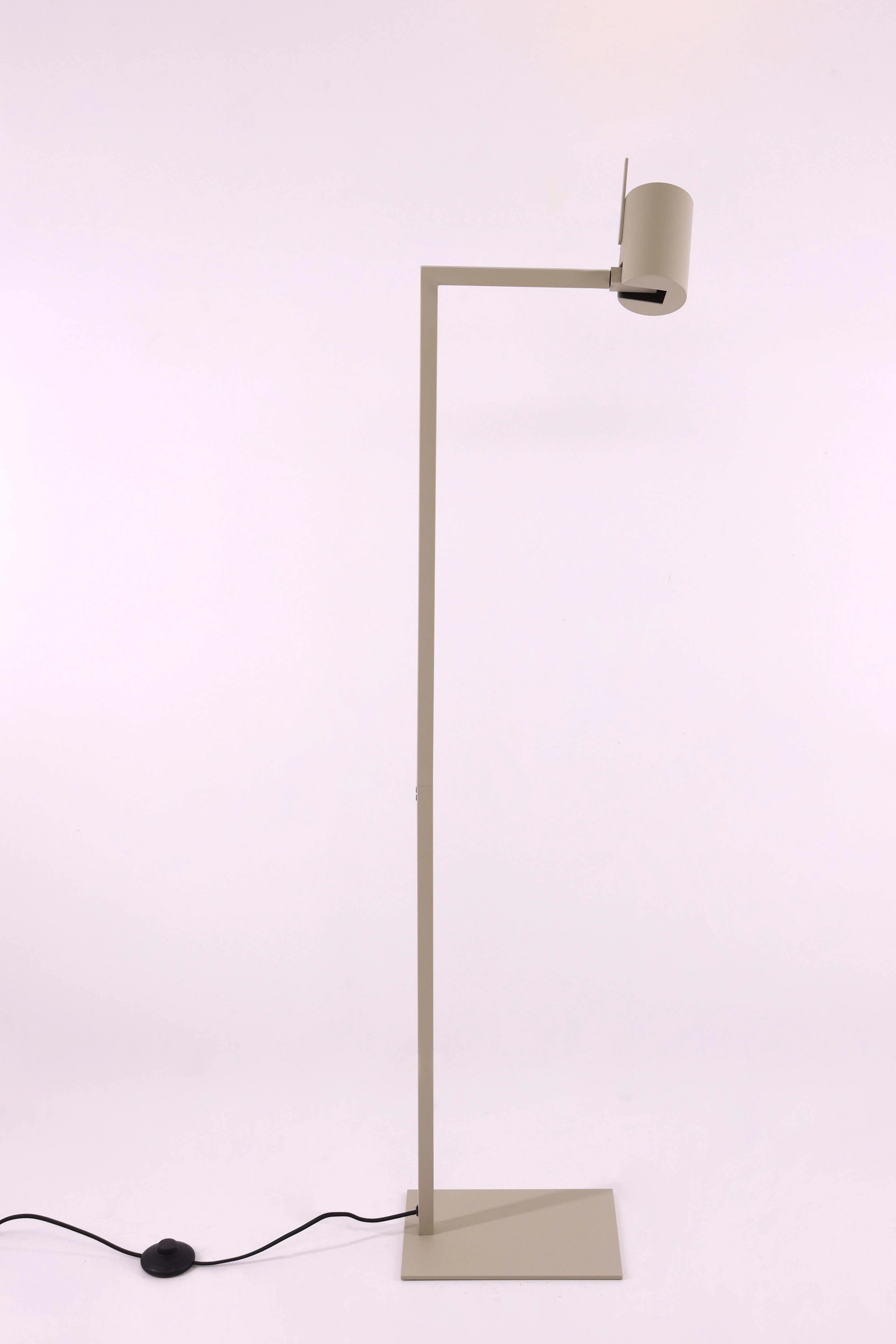 Vloerlamp Taupe strak gu10 hoogte 130cm 45842