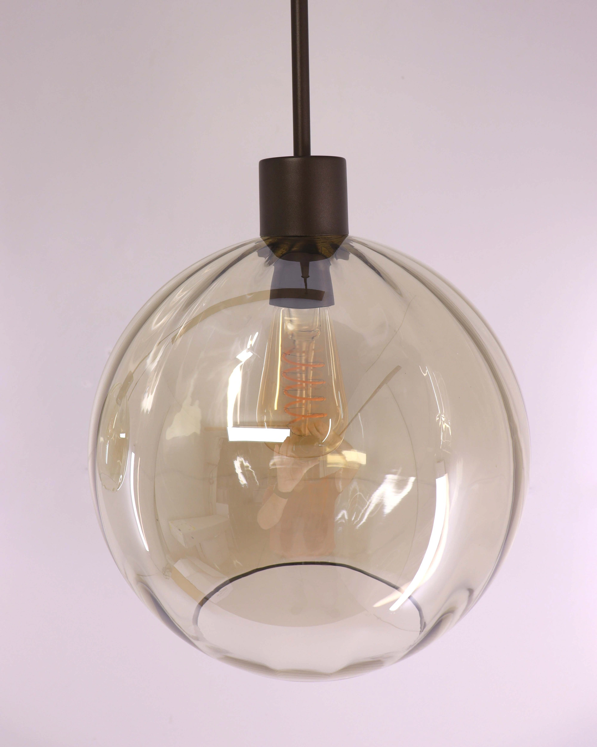 Hanglamp eettafel cacao kleur 3 amber glazen bollen 130cm 61214