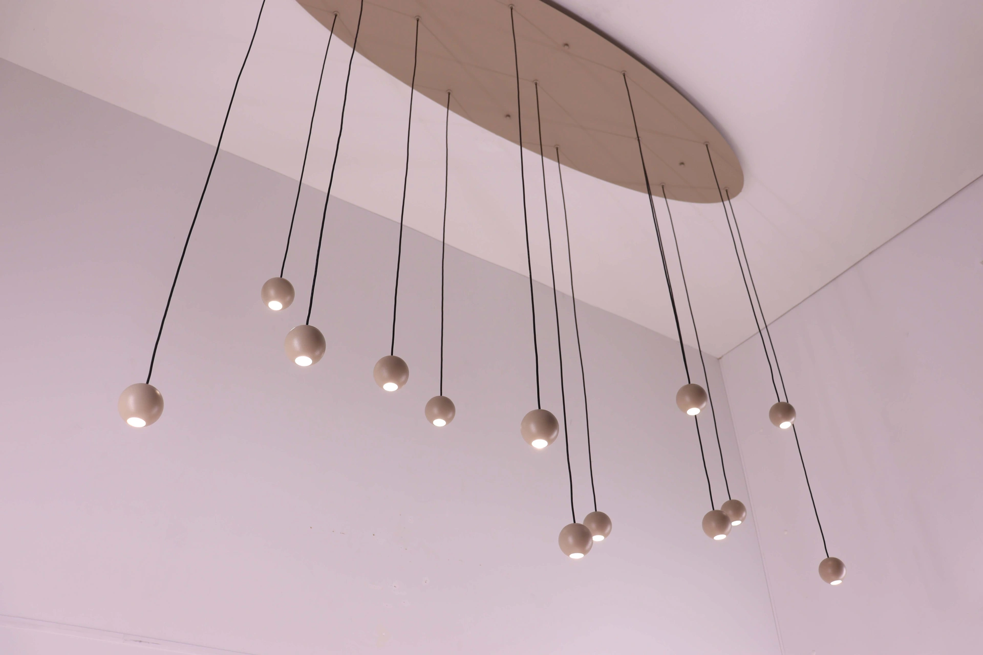 Hanglamp 13 Lichts LED Beige Ovaal lengte 130cm 46780