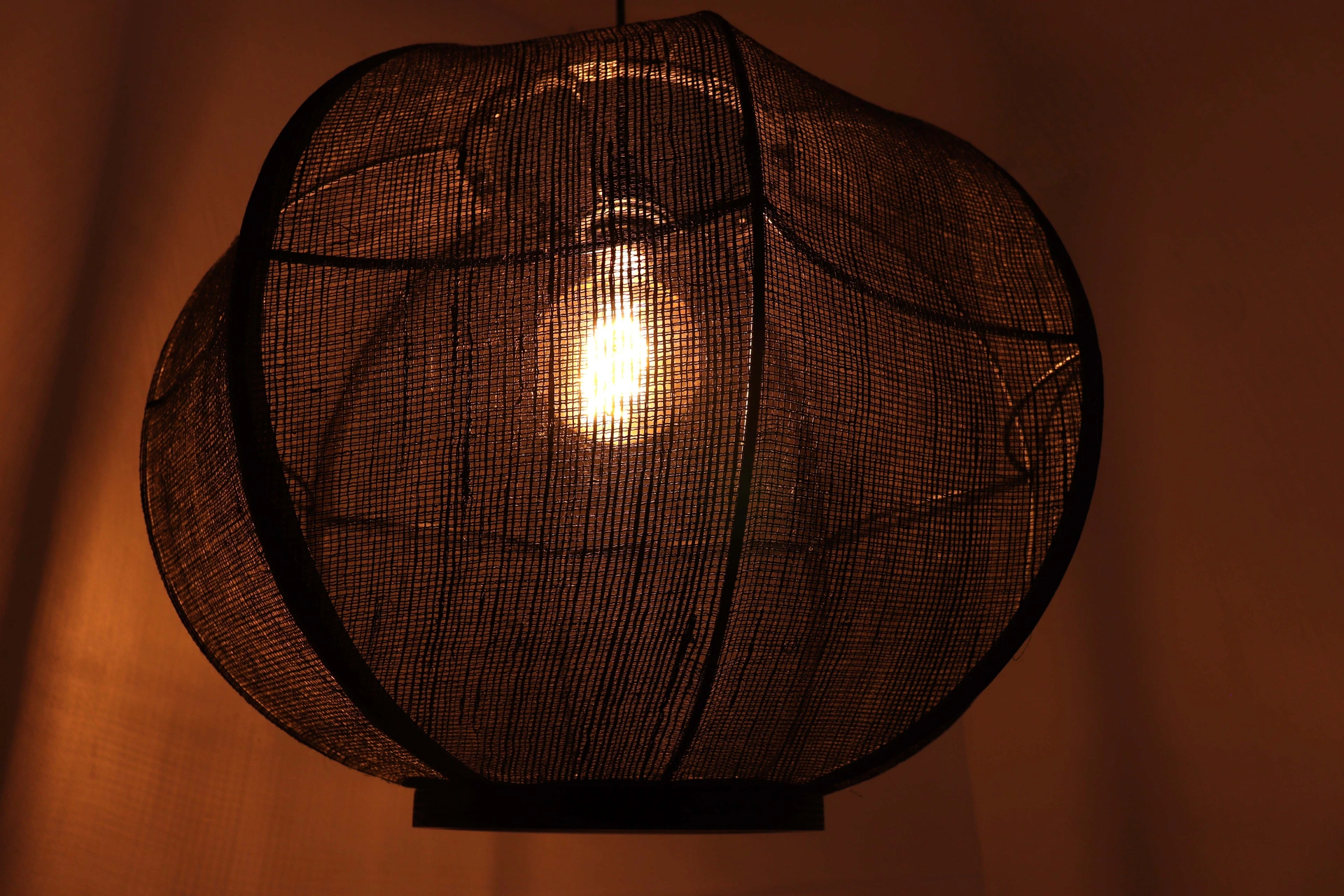 Zwarte bollamp mesh hanglamp 48 cm 45767