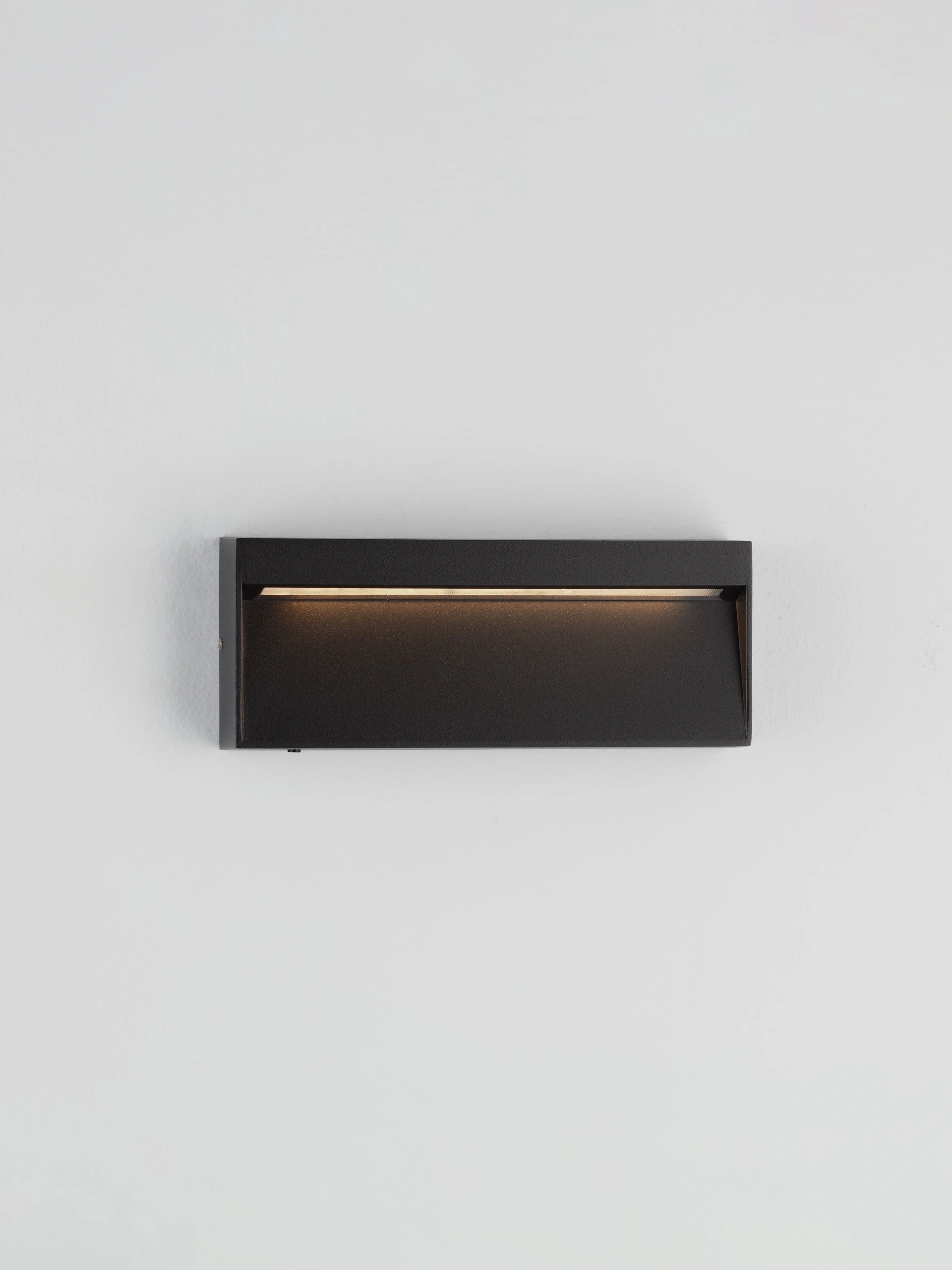 Arden LED buitenwandlamp langwerpig - Zwart – 20 x 8 cm – Instelbare lichtkleur SW10558