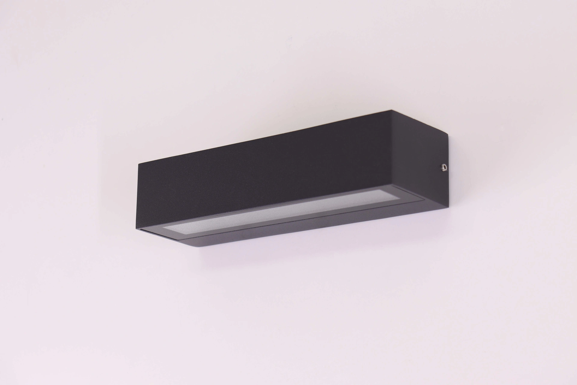 Wandlamp strak dip-switch - Zwart - 22cm IP65    46674