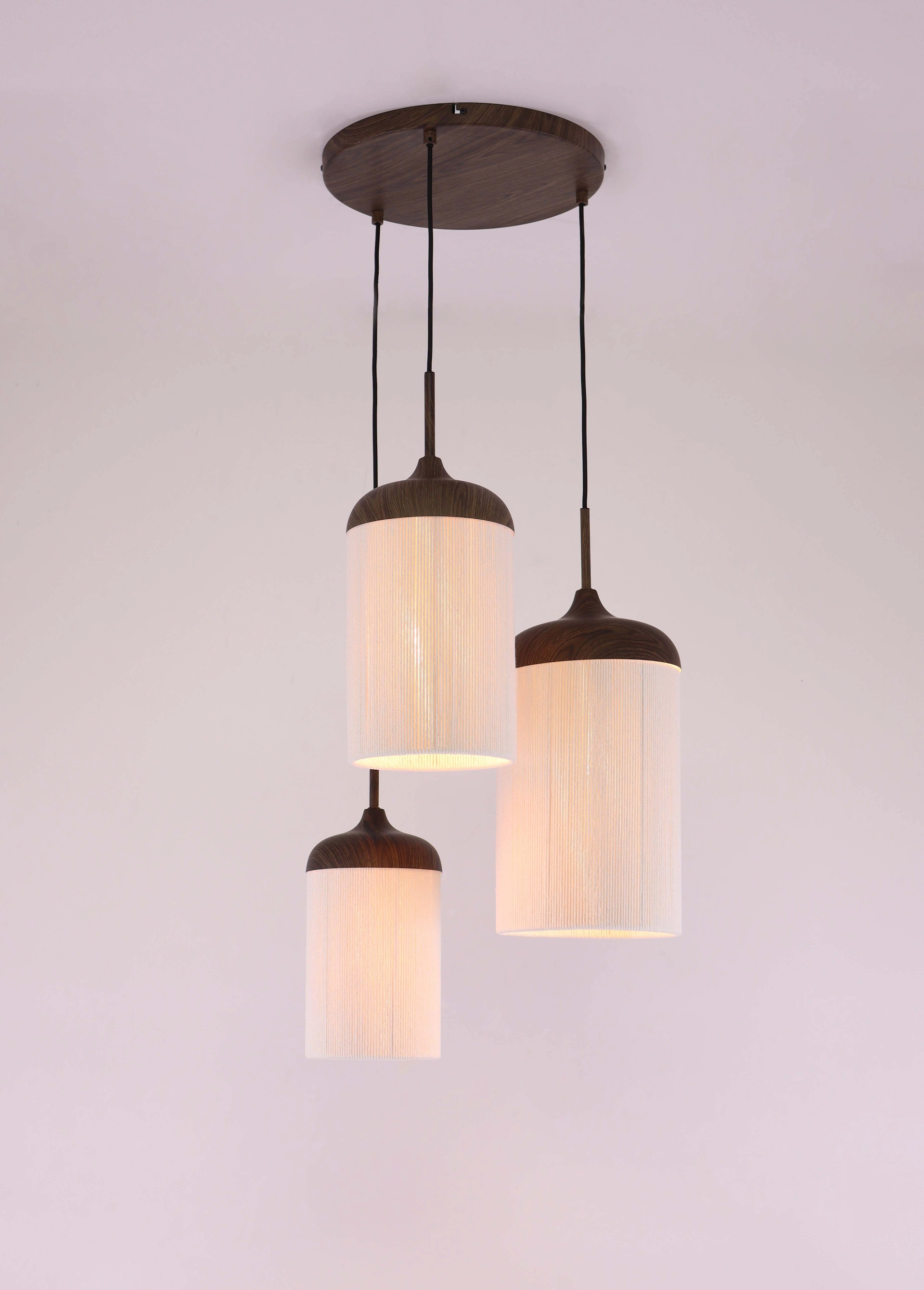 3-lichts hanglamp donkerbruin houtlook met crèmekleurige touwkappen 46882