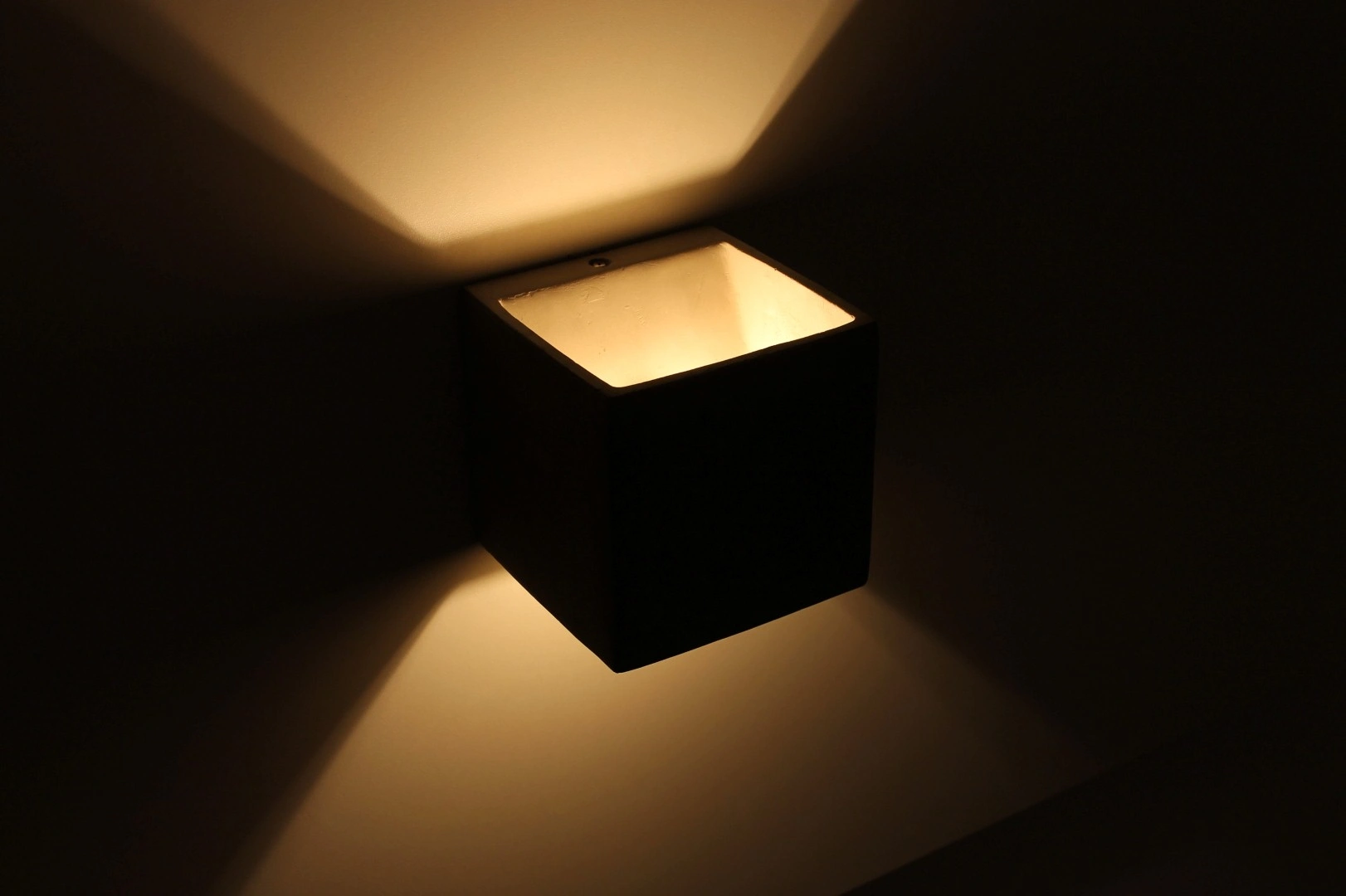 Wandlamp LED beton up down IP54 spatwaterdicht (LAATSTE OP VOORRAAD) 39570