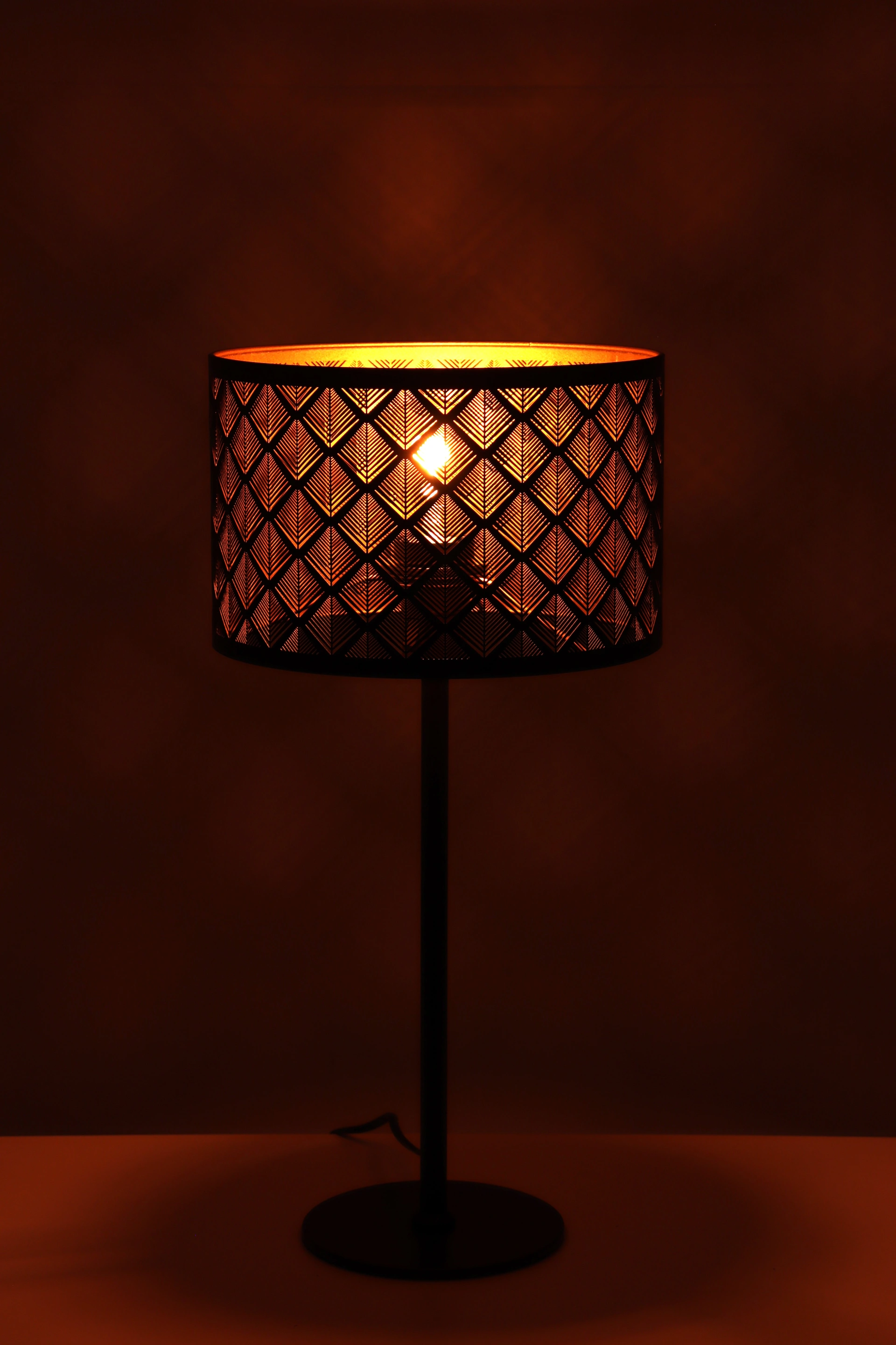Tafellamp zwart met zwart/goud kap - Hoogte 50cm 46183
