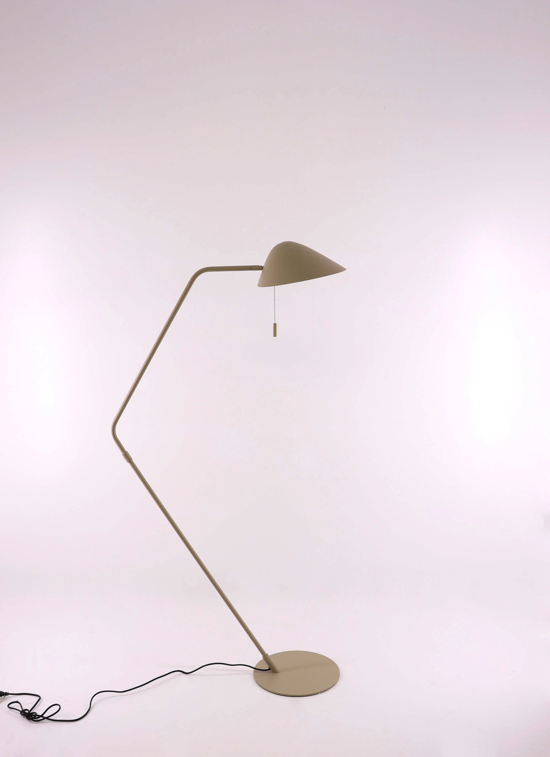 Vloerlamp zandkleur - Trekschakelaar hoogte 140cm 46182