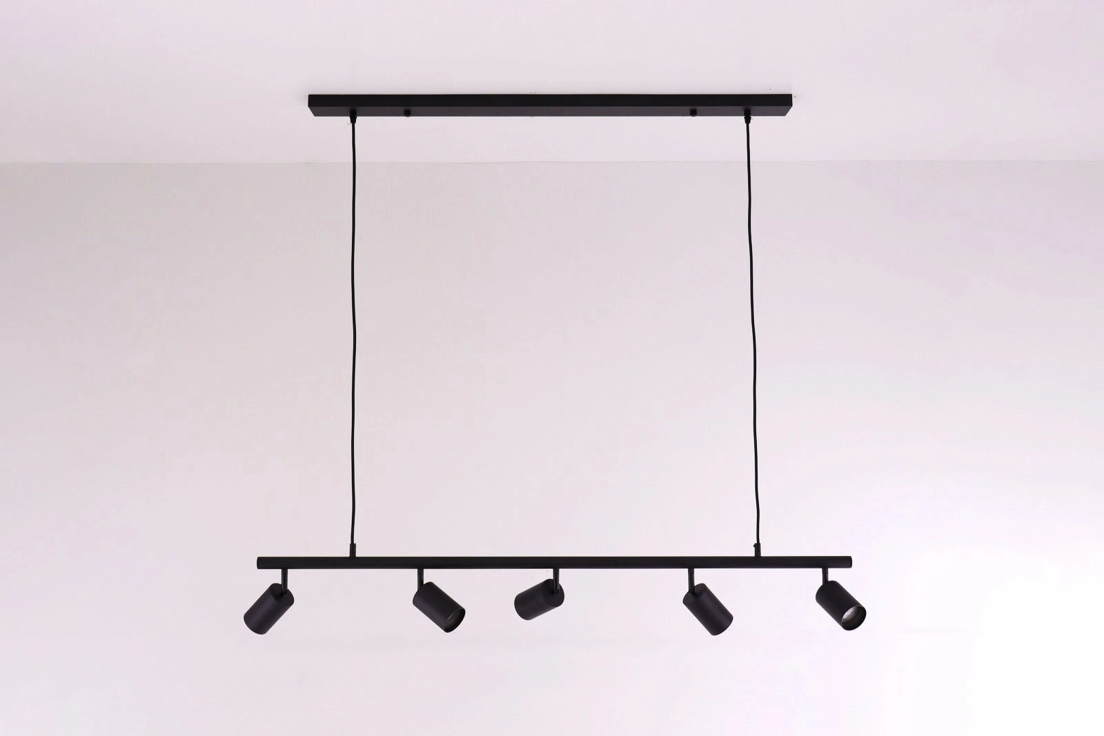 Hanglamp Girare zwart metaal - 5-lichts € 349,- ⋆ Pronto Wonen ⋆ Löwik Hanglamp Girare zwart metaal - 5-lichts € 349,- ⋆ Pronto Wonen ⋆ Löwik