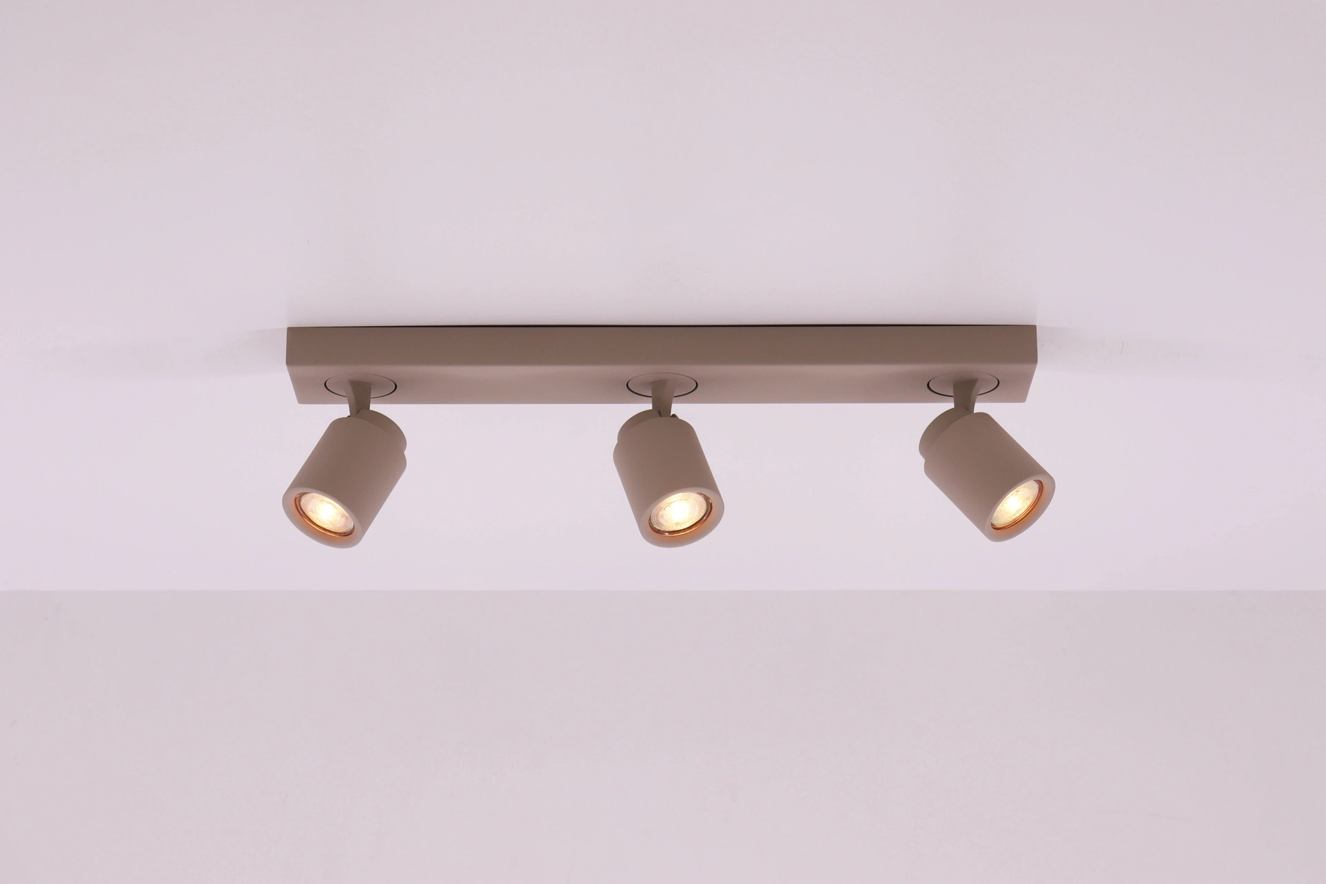 Opbouwspot Razza 3-lichts zand/beige langwerpig – GU10 45515