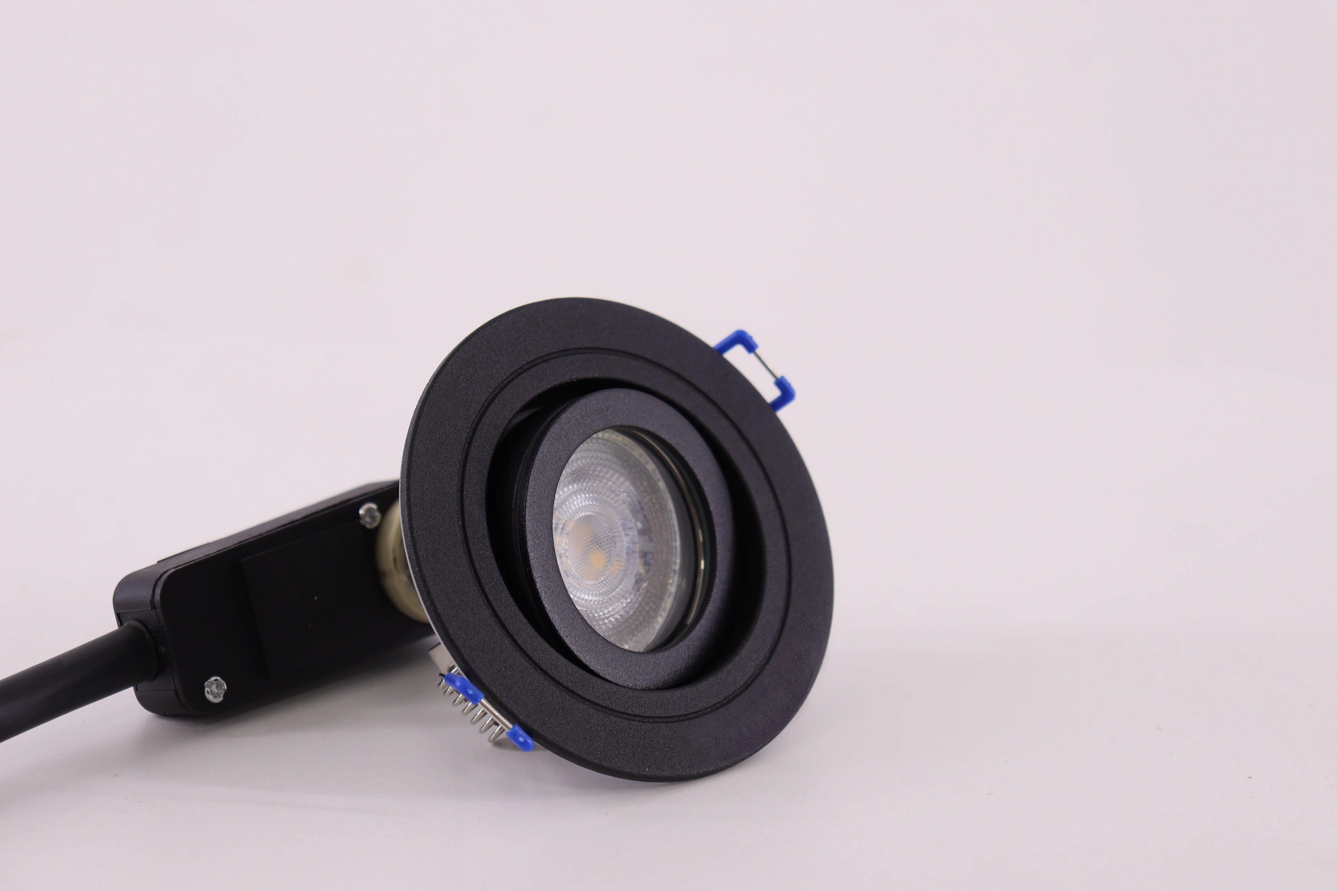 Kantelbare inbouwspot GU10 Zwart – Zaagmaat 7 cm 46159