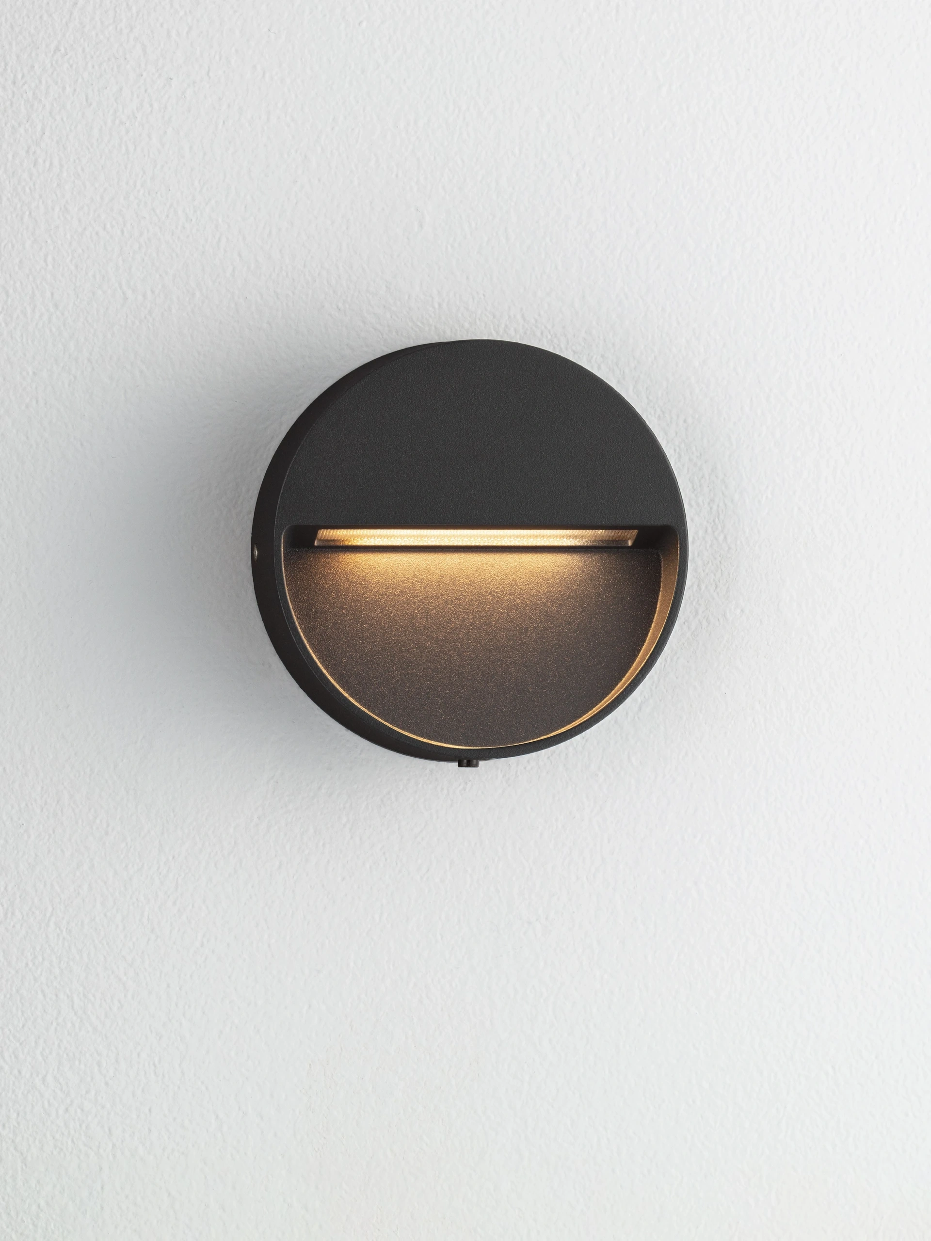 Arden LED buitenwandlamp rond - Zwart – Ø10 cm – Instelbare lichtkleur SW10555