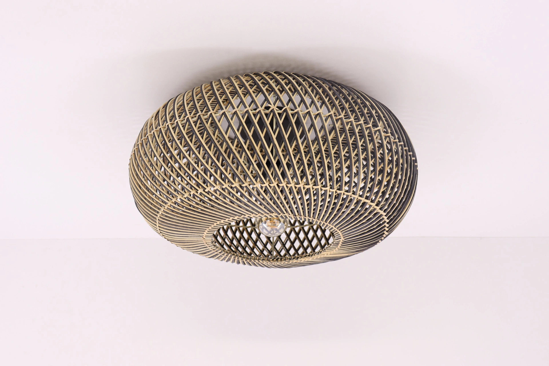 Rotan plafondlamp - zwart met beige gecombineerd -  Ø 50 cm  50221
