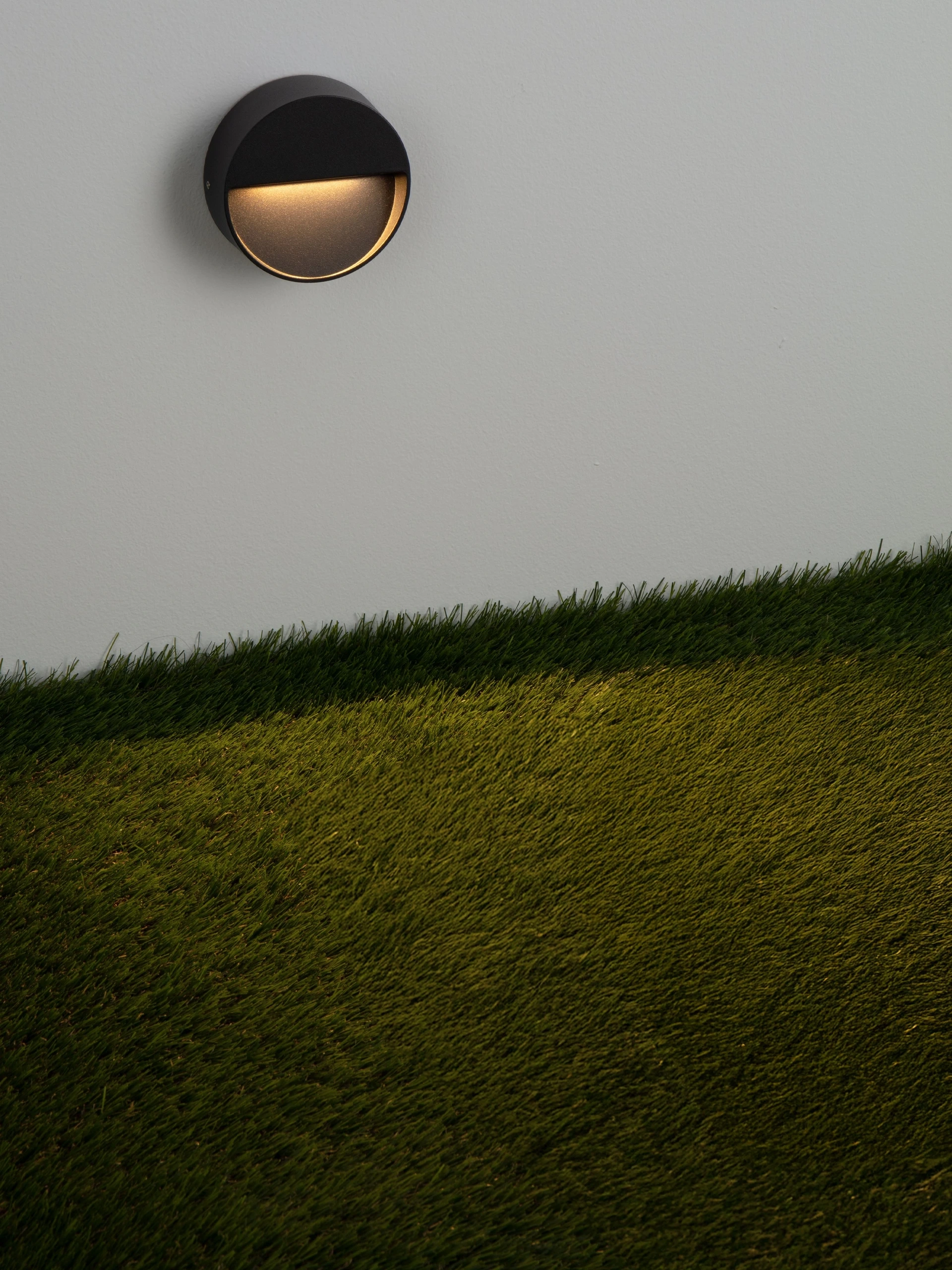 Arden LED buitenwandlamp rond - Zwart – Ø10 cm – Instelbare lichtkleur SW10555