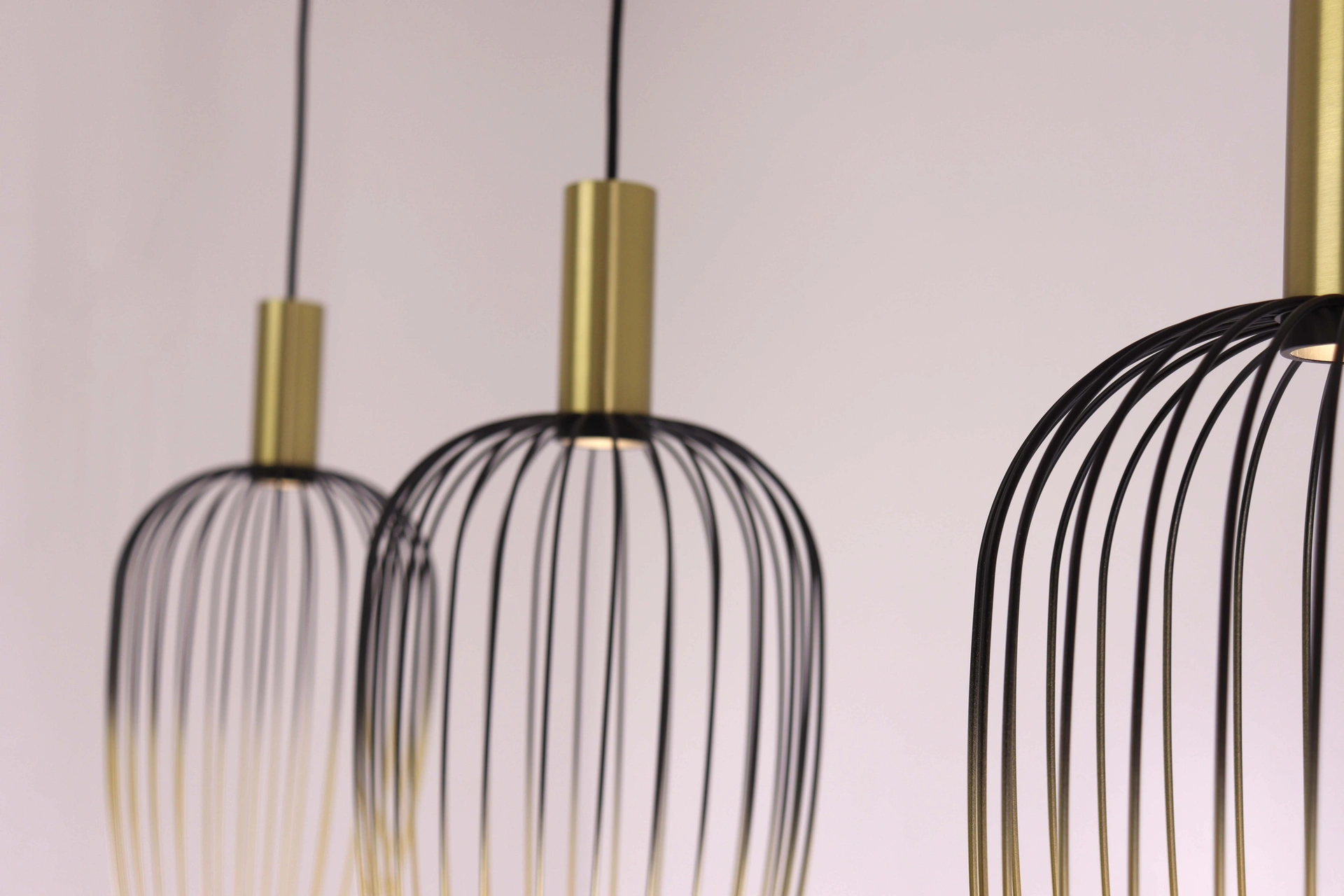 Hanglamp zwart/goud - 3 lichts wire - 100cm 46635