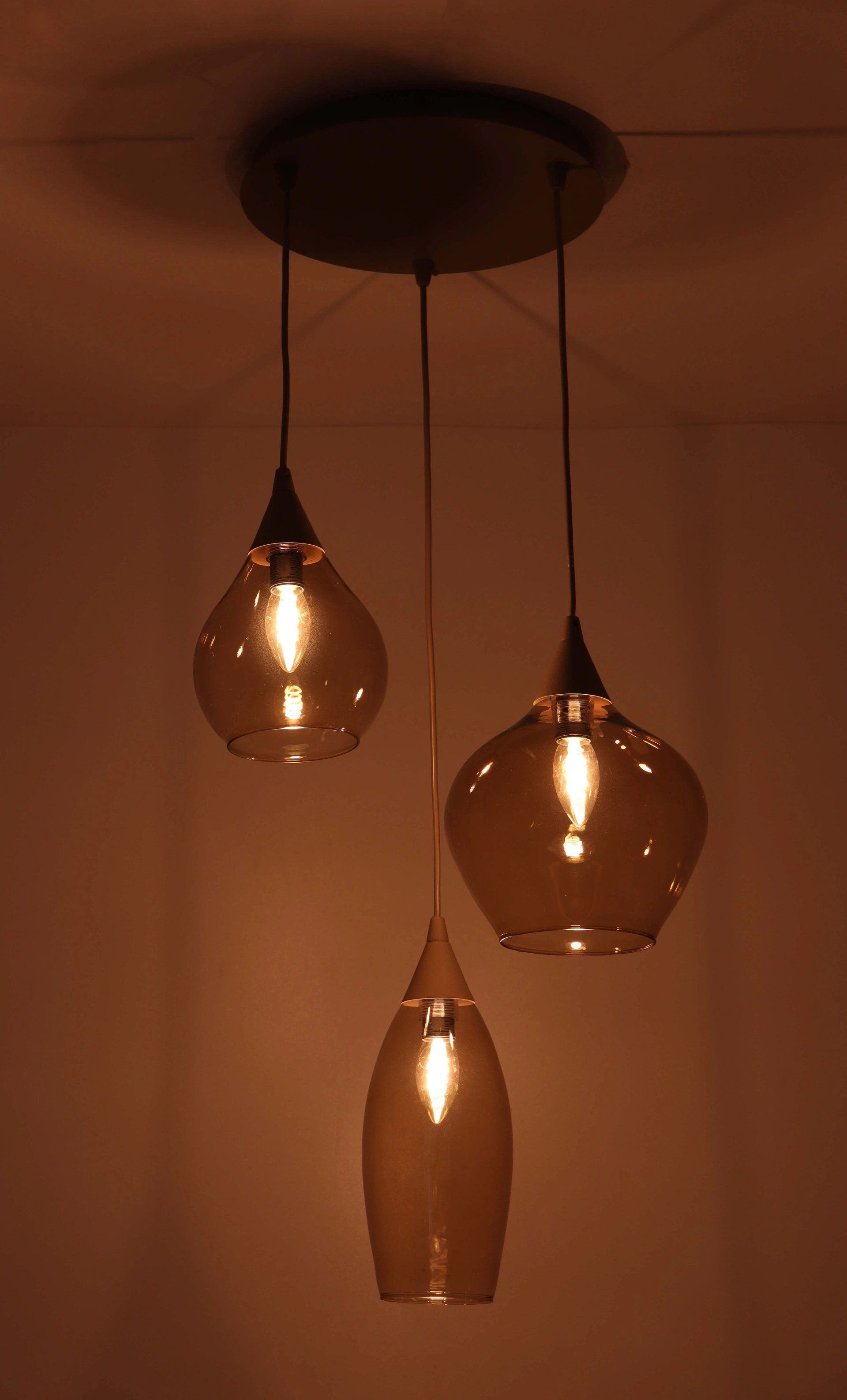 Zandkleurige Hanglamp 3-Lichts met Amber Glas – 3 Verschillende Vormen – Ø30 cm 46947