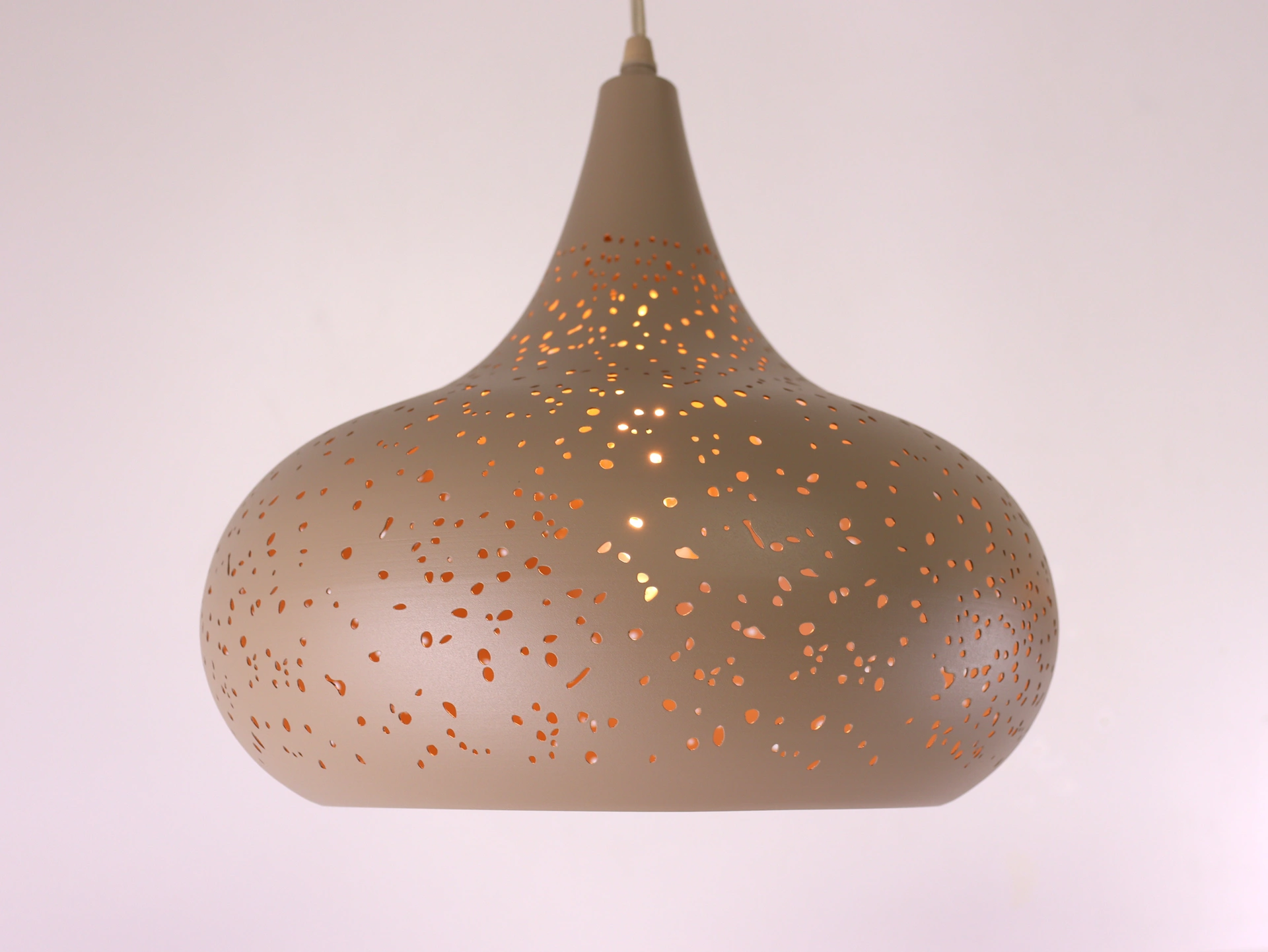 Hanglamp 3-lichts zandkleur – Geperforeerde kappen – 130 cm  61251