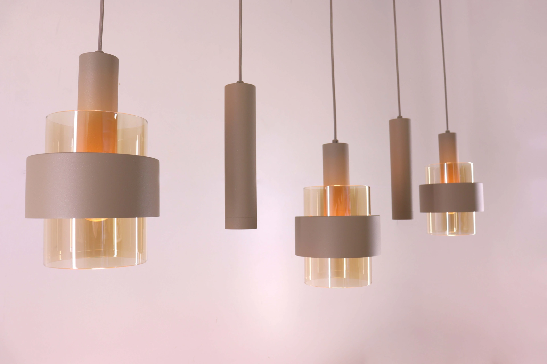 Hanglamp 5 lichts - zandkleur met kokers - Lengte 120cm 46582