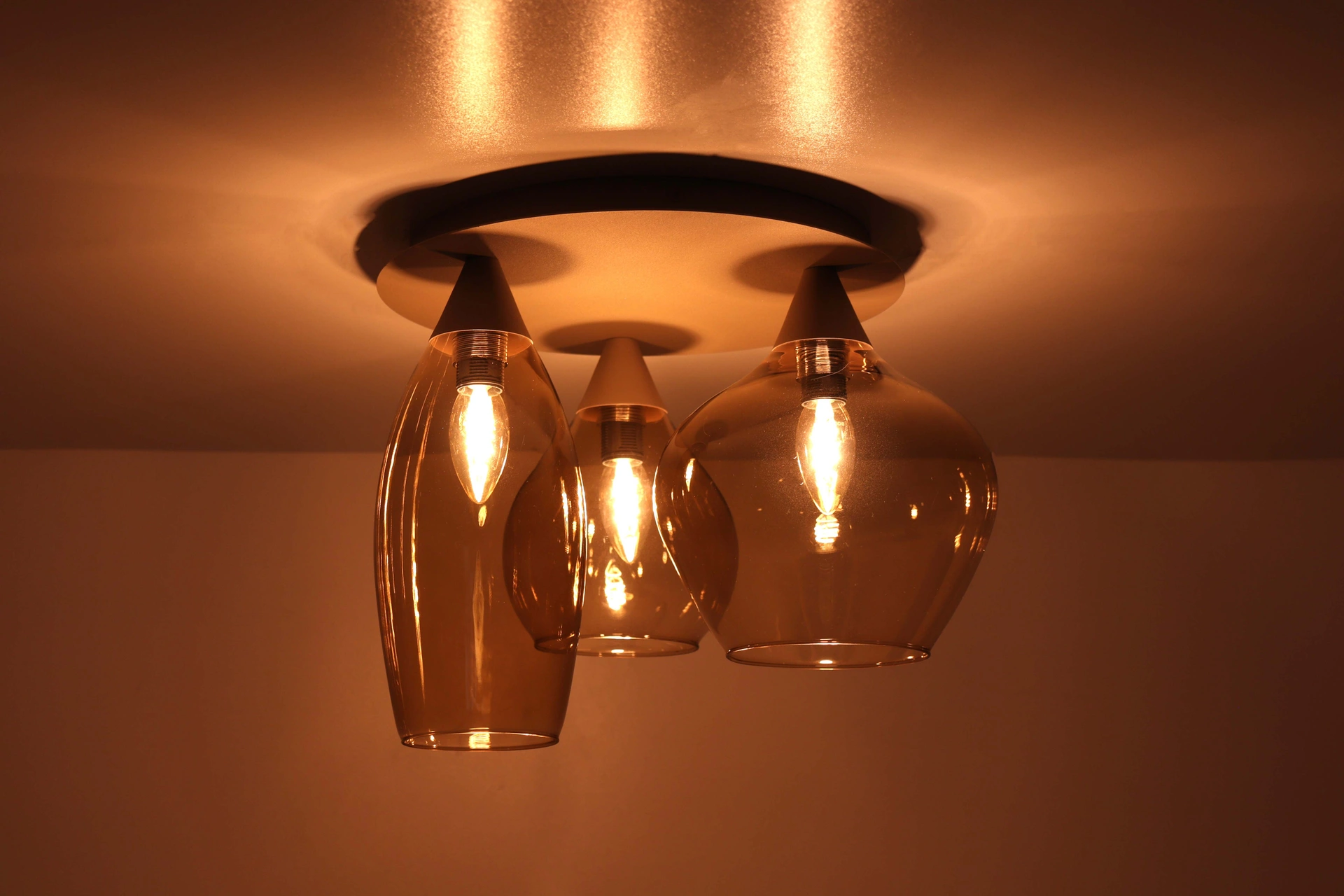 Plafondlamp Zand/Beige met Amber Glas – 3-lichts – Ø32 cm – E14 46948