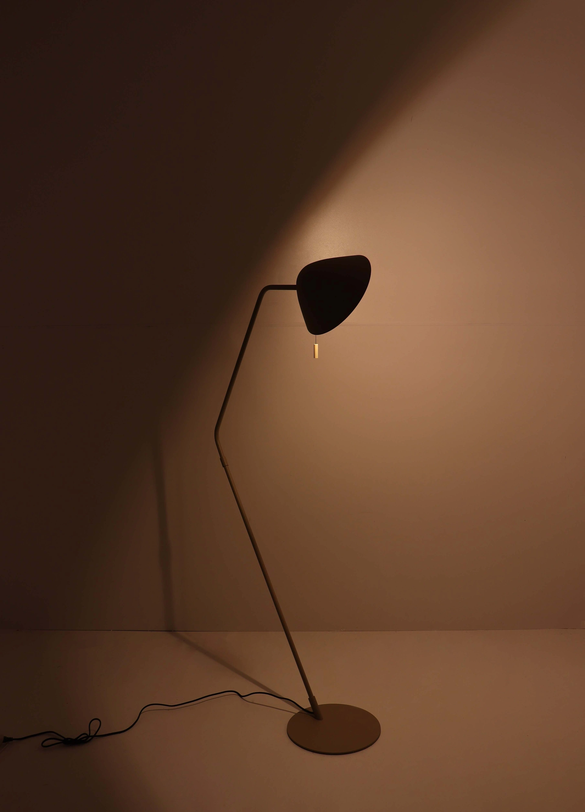 Vloerlamp zandkleur - Trekschakelaar hoogte 140cm 46182