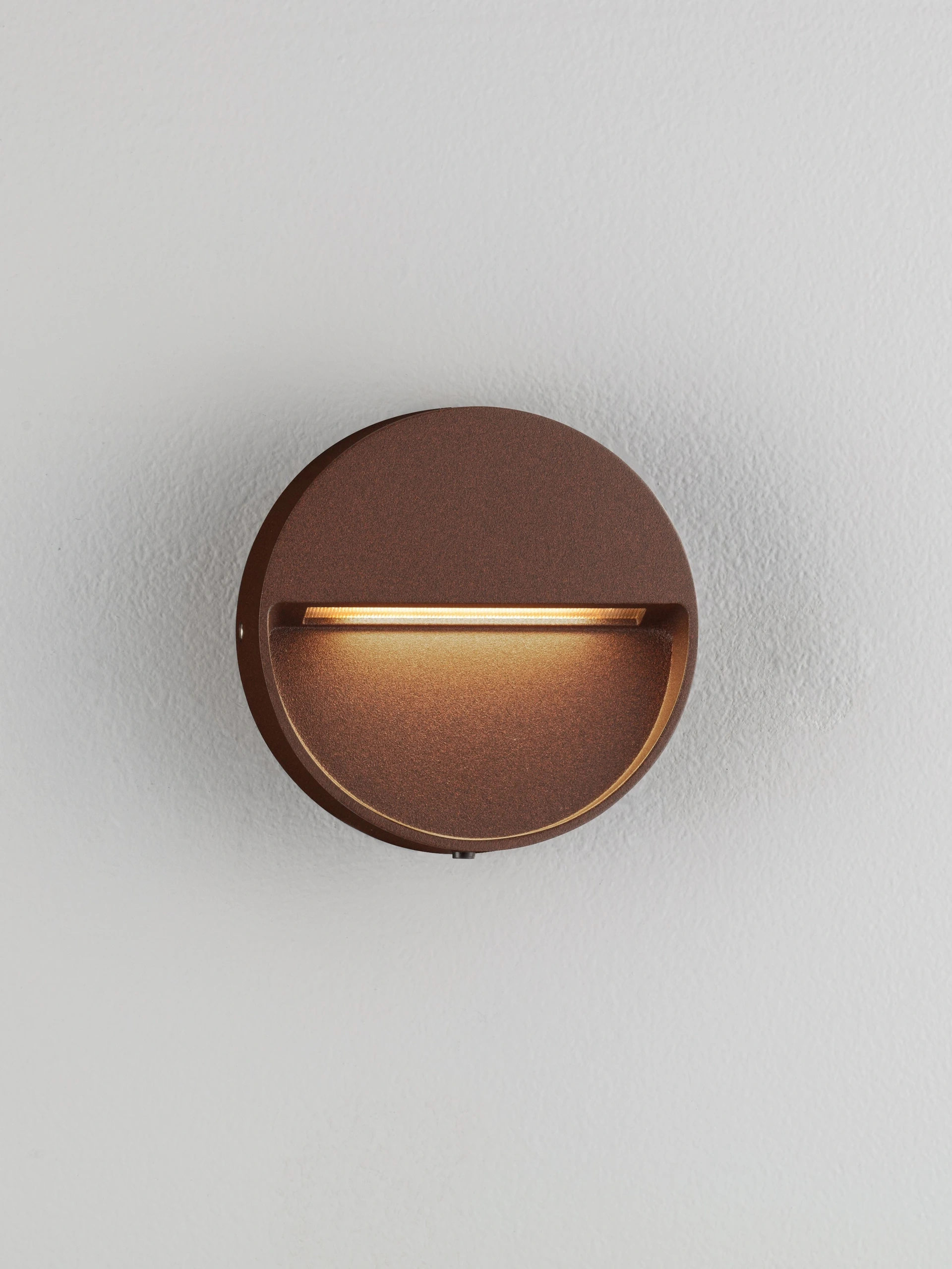 Arden LED buitenwandlamp rond - Roestbruin – Ø10 cm – Instelbare lichtkleur SW10554
