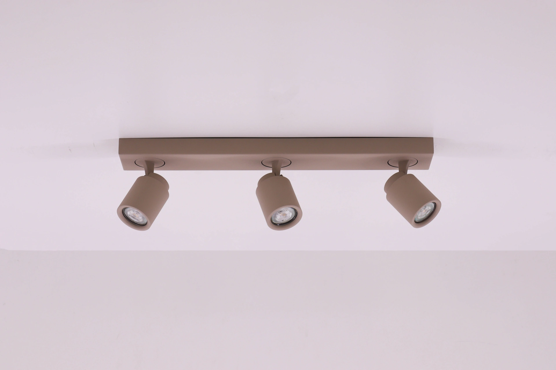 Opbouwspot Razza 3-lichts zand/beige langwerpig – GU10 45515