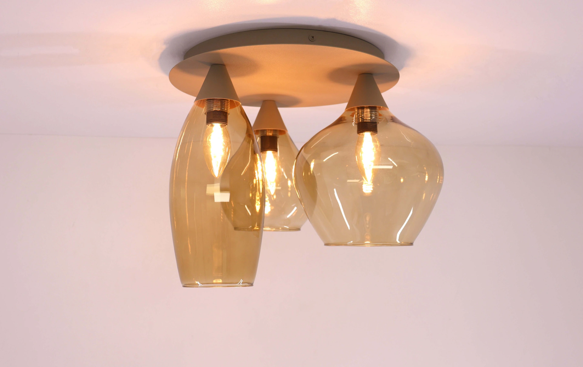 Plafondlamp Zand/Beige met Amber Glas – 3-lichts – Ø32 cm – E14 46948
