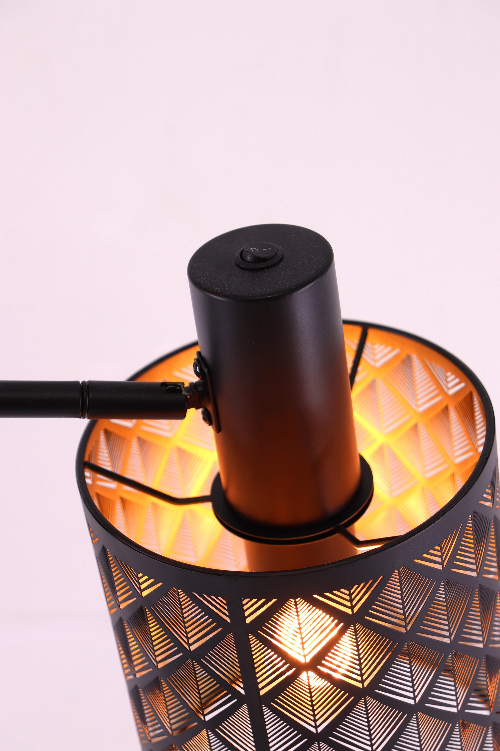 Vloerlamp 2 lichts - zwart met goud - Hoogte 166cm 46646