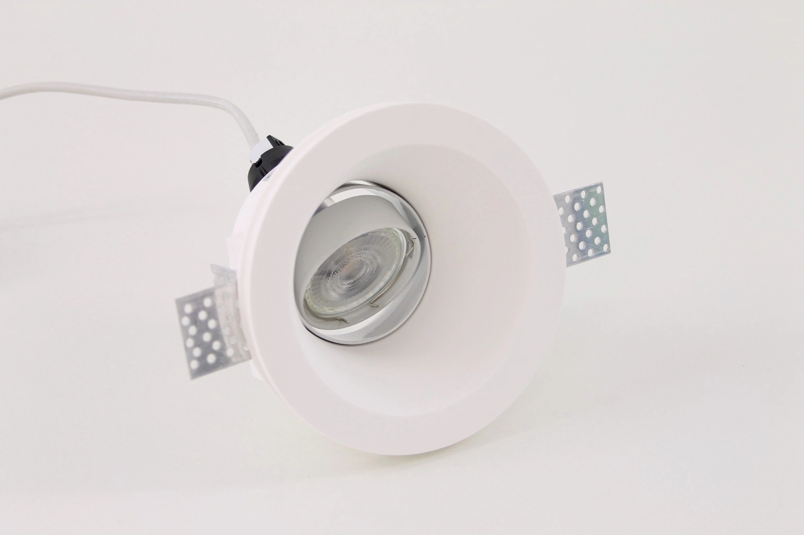Trimless inbouwspot wit rond kantelbaar - diameter 12,5 cm 40447