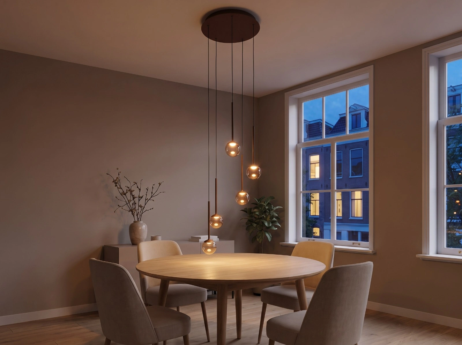 Dimbare LED hanglamp koffiekleur met 5 amberkleurige glazen bollen – Ø 41,9 cm 46814
