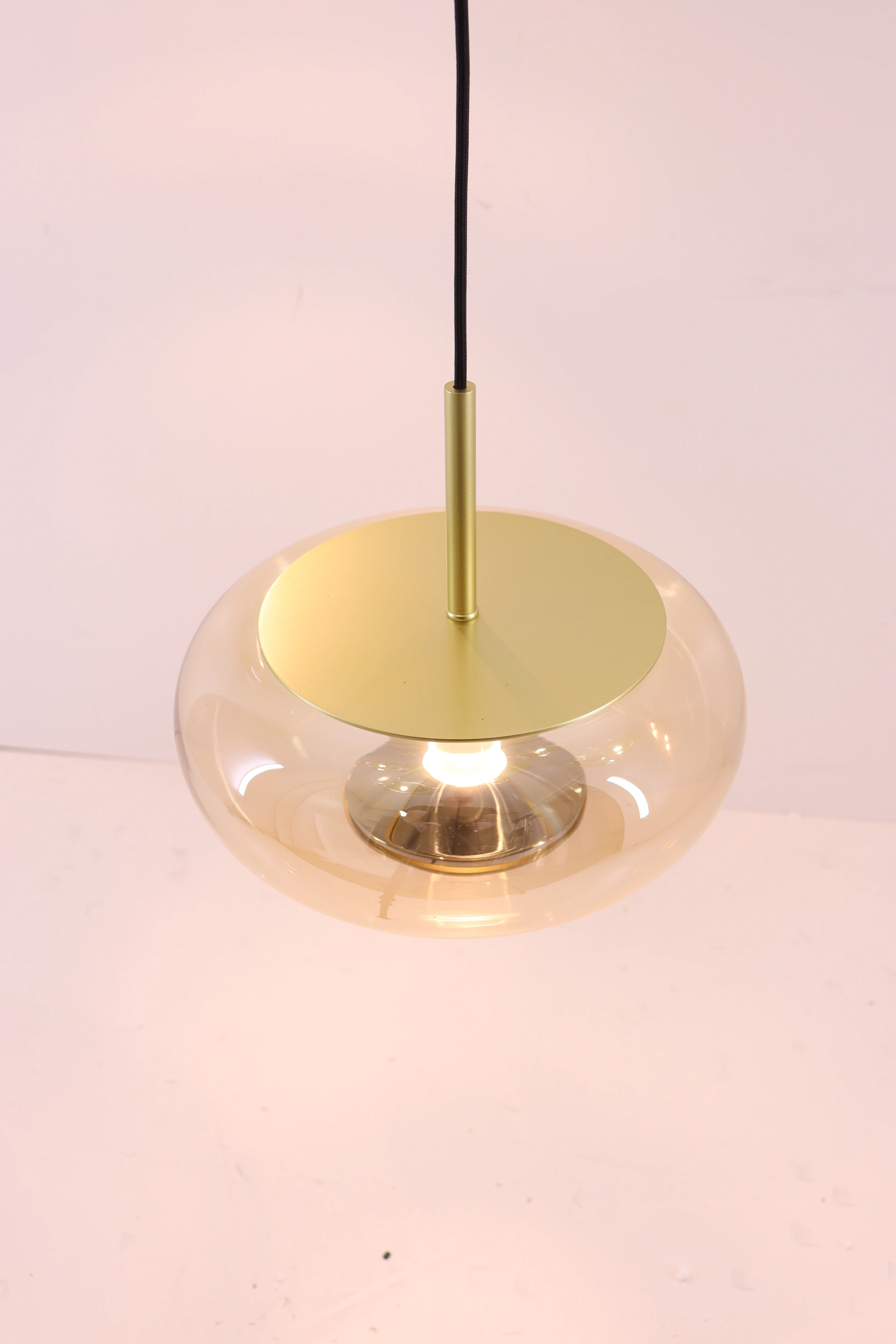 Exclusieve gouden hanglamp 3 amber glazen bollen 140 cm 53005