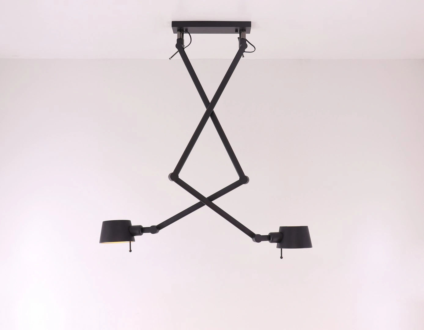 Knikarm plafondlamp zwart 2 lichtpunten zwenkarm lamp 45033