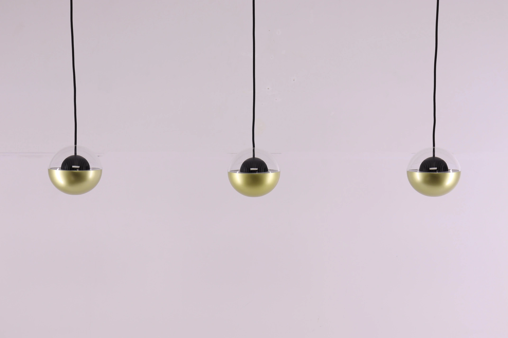 Hanglamp pokeball - Goud met zwart - Breedte 107cm 53001