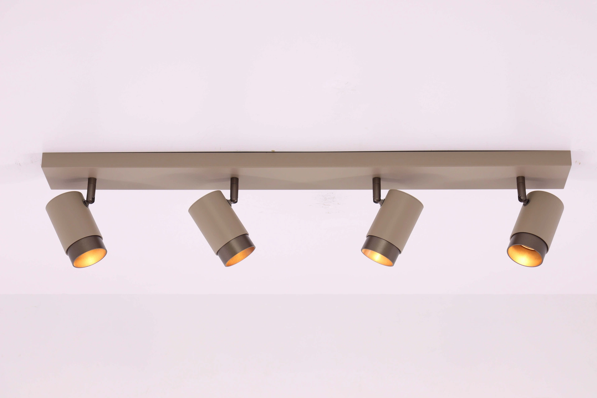 Opbouw spot 4 lichts GU10 zand met cacao bruin 61221