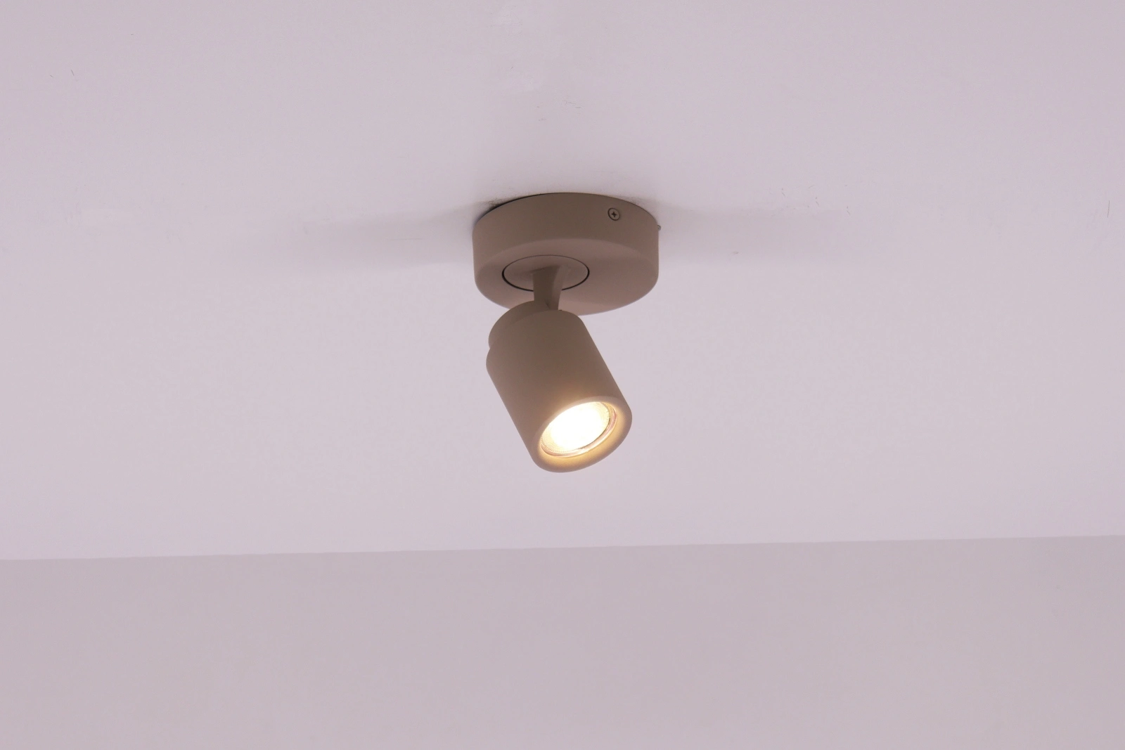 Opbouwspot Razza 1-lichts zand/beige rond – GU10 45511