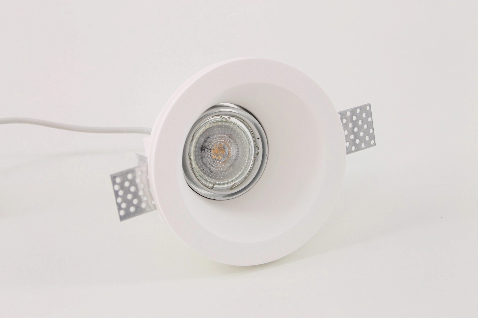 Trimless inbouwspot wit rond kantelbaar - diameter 12,5 cm 40447