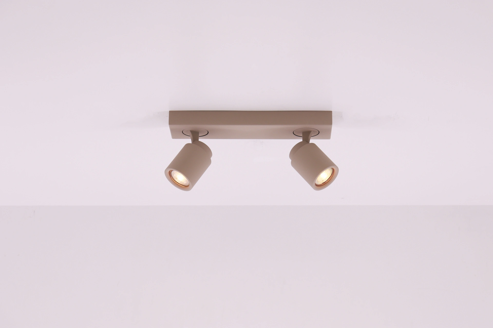 Opbouwspot Razza 2-lichts zand/beige langwerpig – GU10 45514