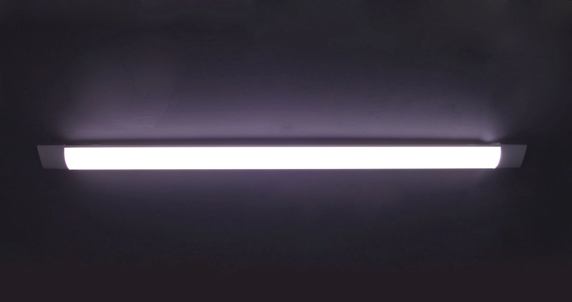 Plafondlamp strak wit armatuur lang 40491