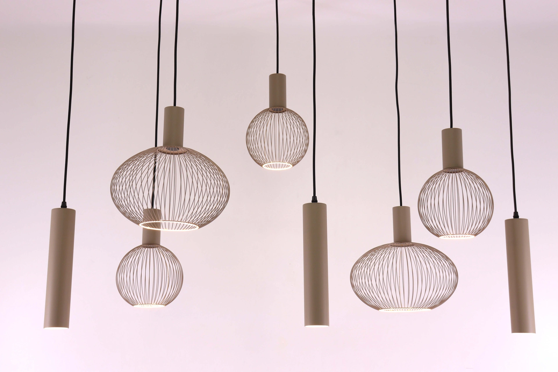 Hanglamp zand ovaal 8-lichts - segula floating filo met kokers - Lengte 140cm 50271