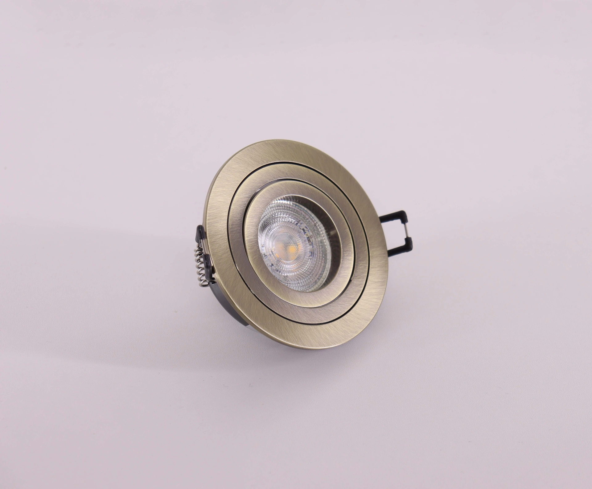 Inbouwspot rond brons - Diameter 9,3 cm - Zaagmaat 7,6cm 45181