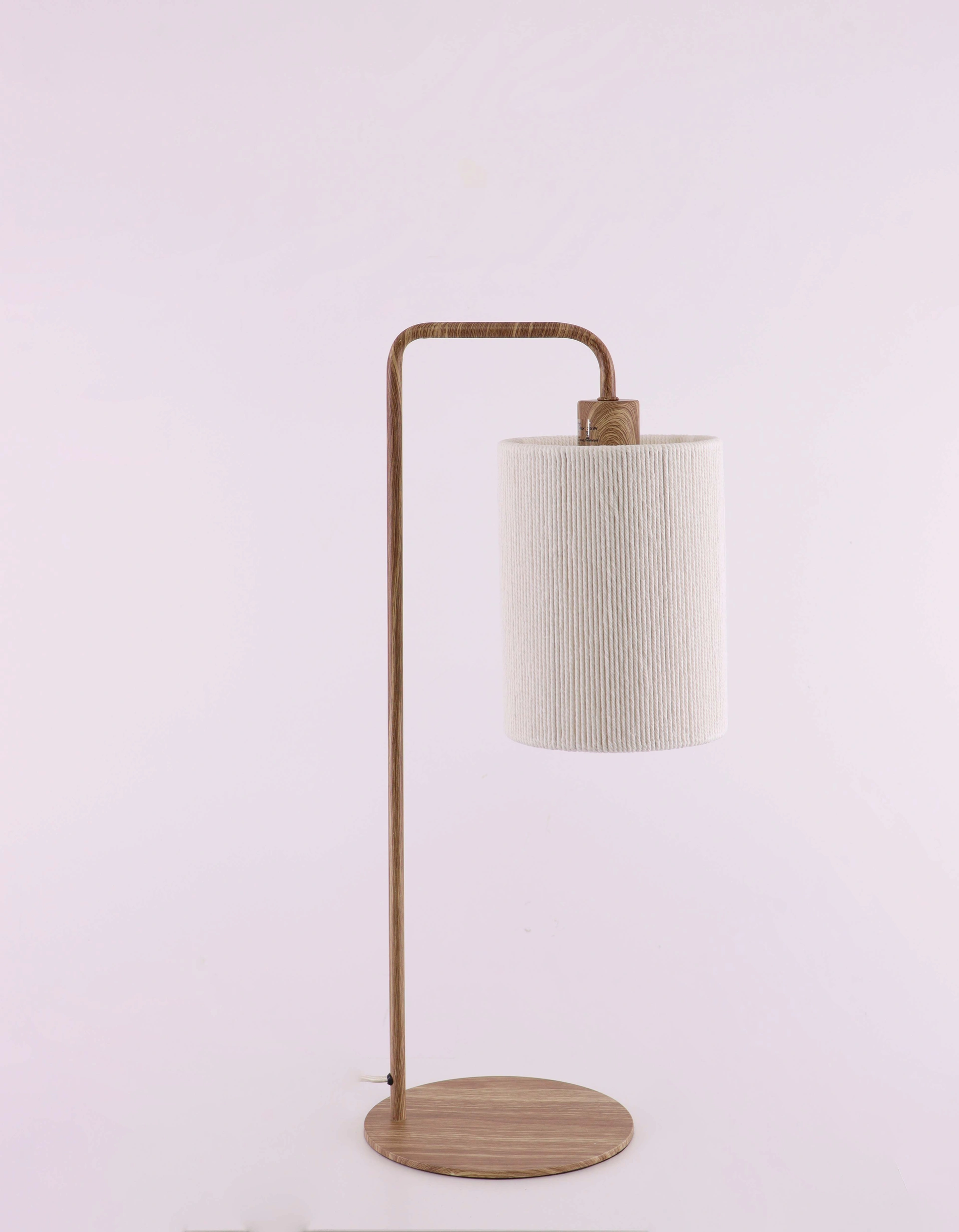 Tafellamp metalen houtlook naturel  - Cremekleur touwkap -  Hoogte 59cm 46662